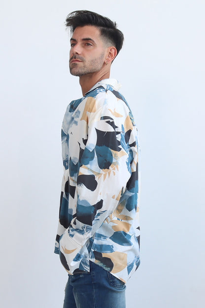 Blaues Valentinshemd mit Blumenmuster